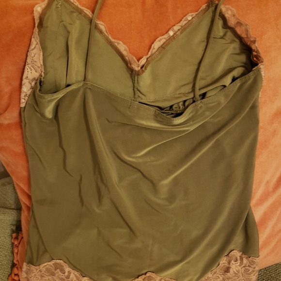 Chartreuse and lace camisole - Picture 3 of 4